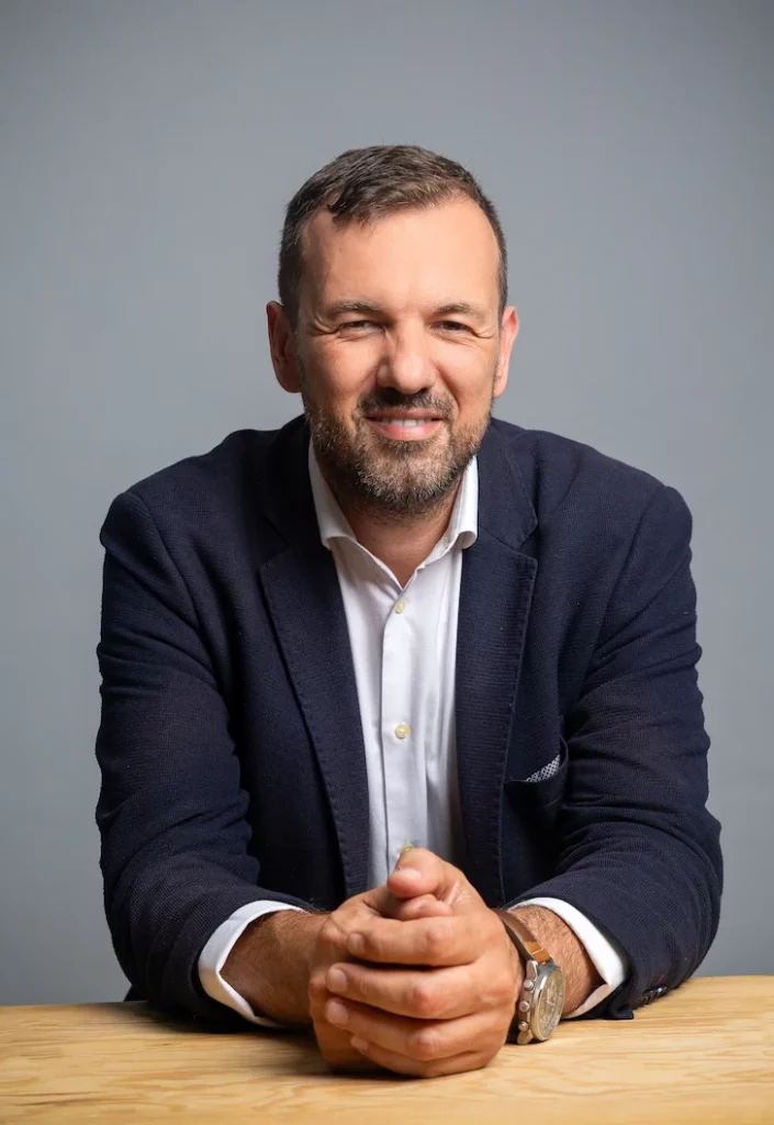 dr-eduardo-garcia-cruz-705x1024